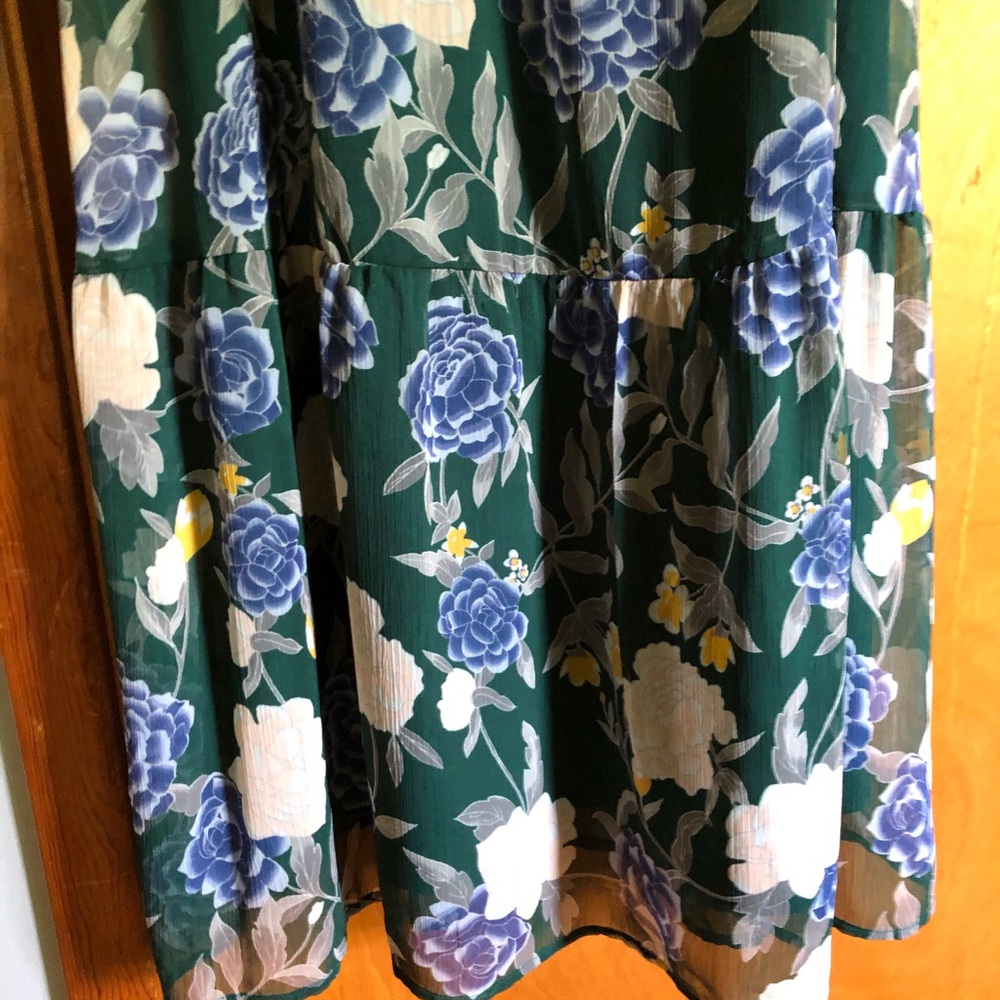 Floral Maxi - Picture 5 of 7